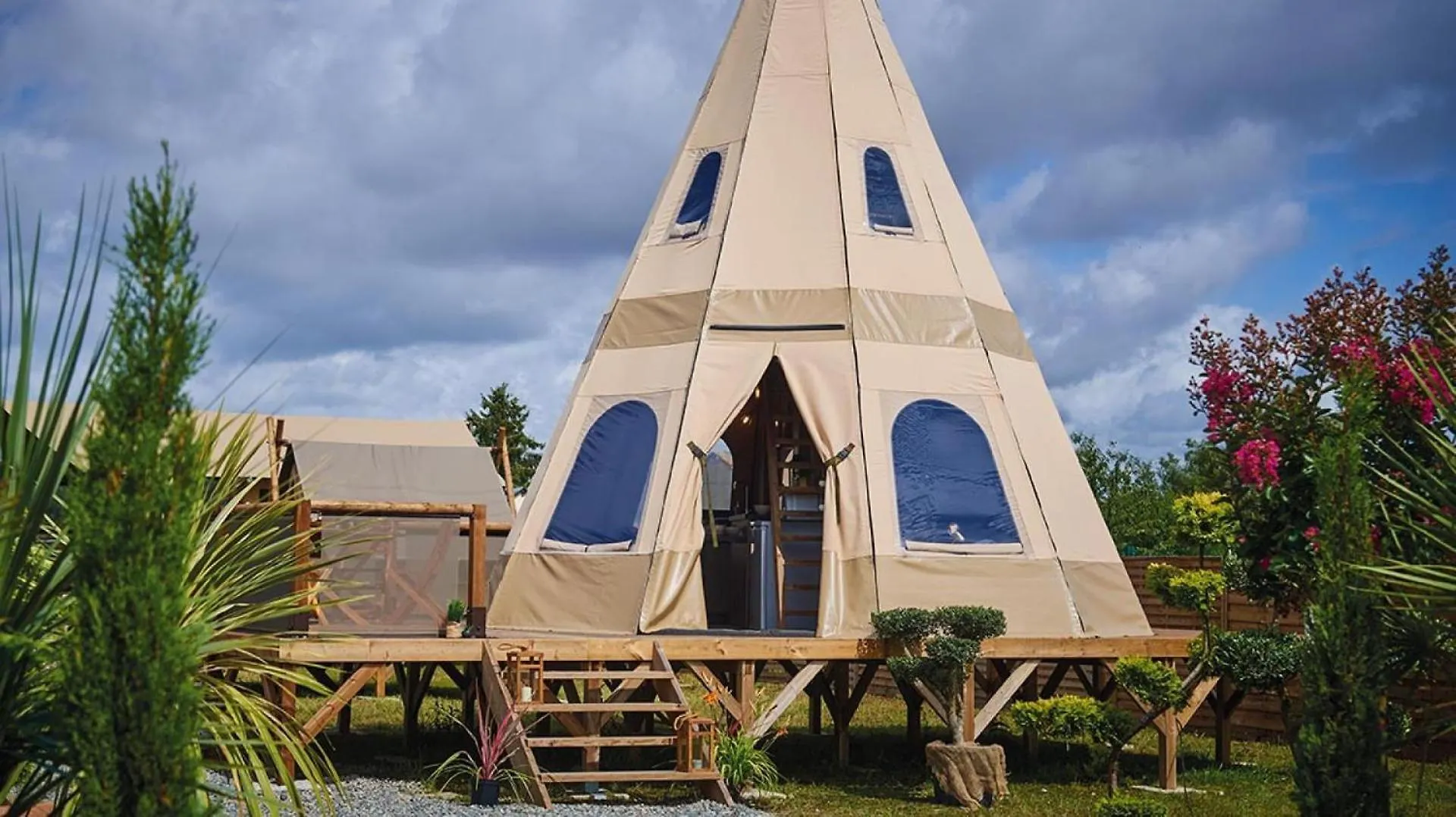 Lago Idro Glamping Boutique Anfo Camping